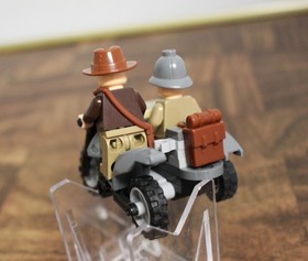 Lego Indiana Jones Jungle Cruiser and Motorcycle Chase - NICE CONDITION.