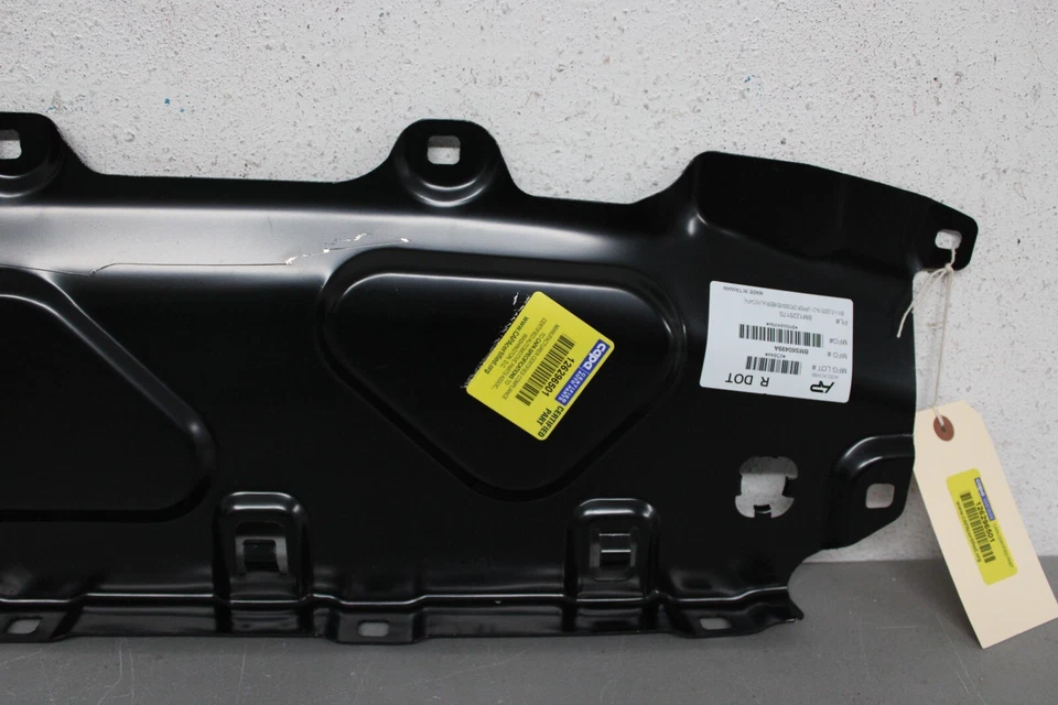 2019 2021 BMW X5 FRONT UPPER RADIATOR SUPPOR Foto 3 de 4