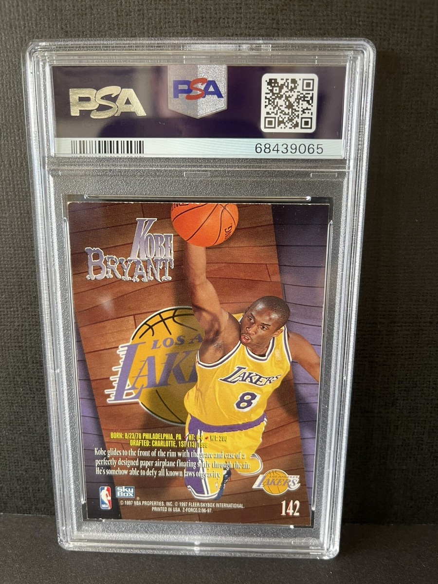 96-97 Skybox Z-Force Kobe Bryant #142 Rookie Card PSA 7 NEAR