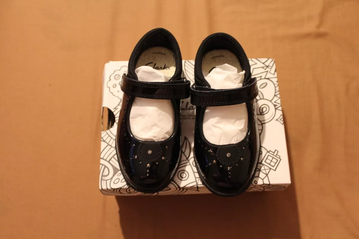 Size 7.5 baby best sale shoes