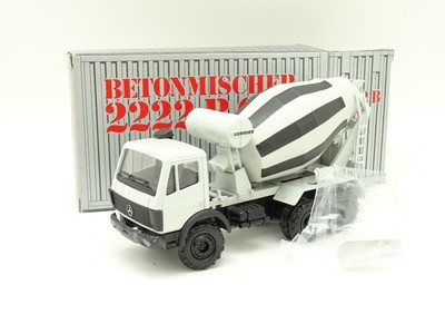 Conrad 1/50 - Mercedes-Benz Betonmischer 2222 B 6x4 Betonmischer