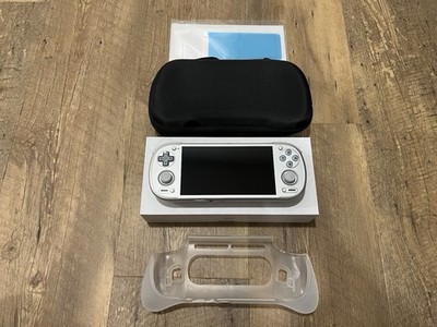 Retroid Pocket 6 OLED Handheld | silber | 8GB RAM | DPAD Top | + Zubehörpaket