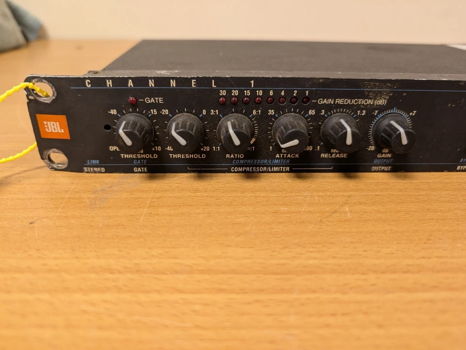 JBL STEREO GATING COMPRESSOR LIMITER M712 - Image 2 of 4
