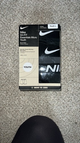 Nike Dri-FIT Essential Micro Boys Youth Boxer Brief M(US 10/12) 3 Pack Black