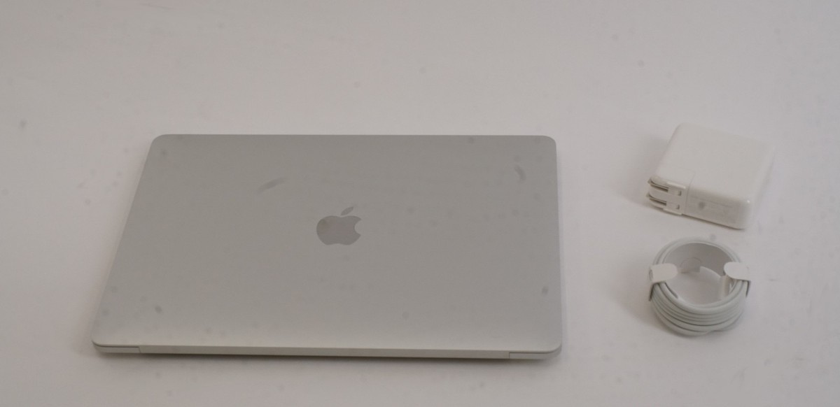 Apple MacBook Pro 13.3-Inch Laptop M2 Chip 24GB Memory 1TB SSD