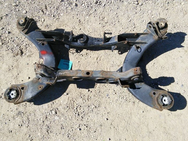 Dodge Charger Chrysler 300 2008 subchasis trasero travesaño tracción trasera OEM Foto 2 de 2