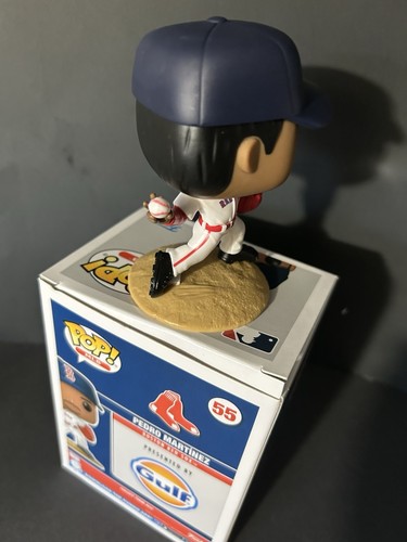 Funko Pop! Vinyl: Pedro Martínez - Boston Red Sox Baseball #55 Home - Picture 5 of 8