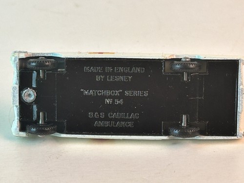 Matchbox No. 54 Cadillac S&S Ambulance With Original Box - Picture 15 of 15