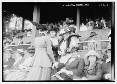 Photo:Mrs. William P. Hamilton,amongst other women,Bain News Service