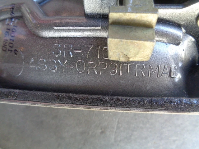 Dodge Caravan 2002 puerta corredera trasera manija de puerta exterior lado izquierdo - dorado OEM Foto 3 de 4