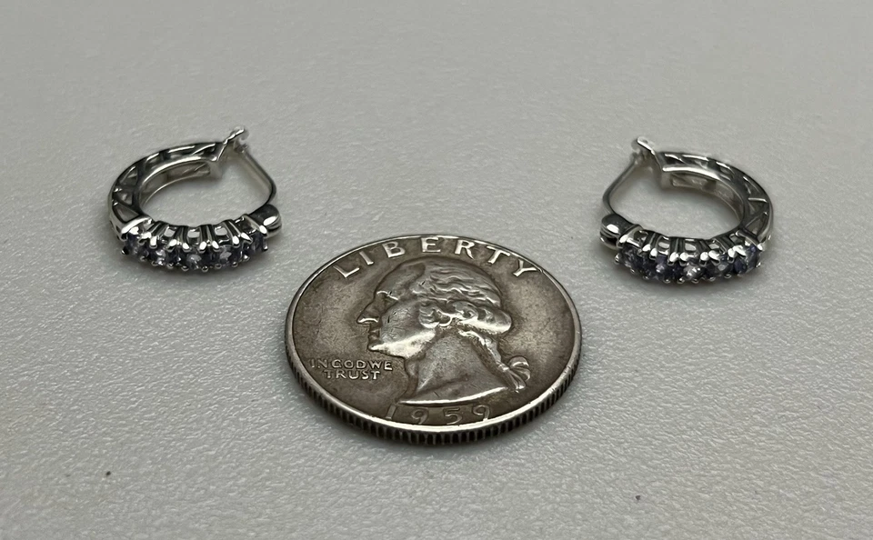 Hermosos aretes tipo argolla finos finos de oro blanco macizo y tanzanita de .585 14K 2,5 g Foto 4 de 4