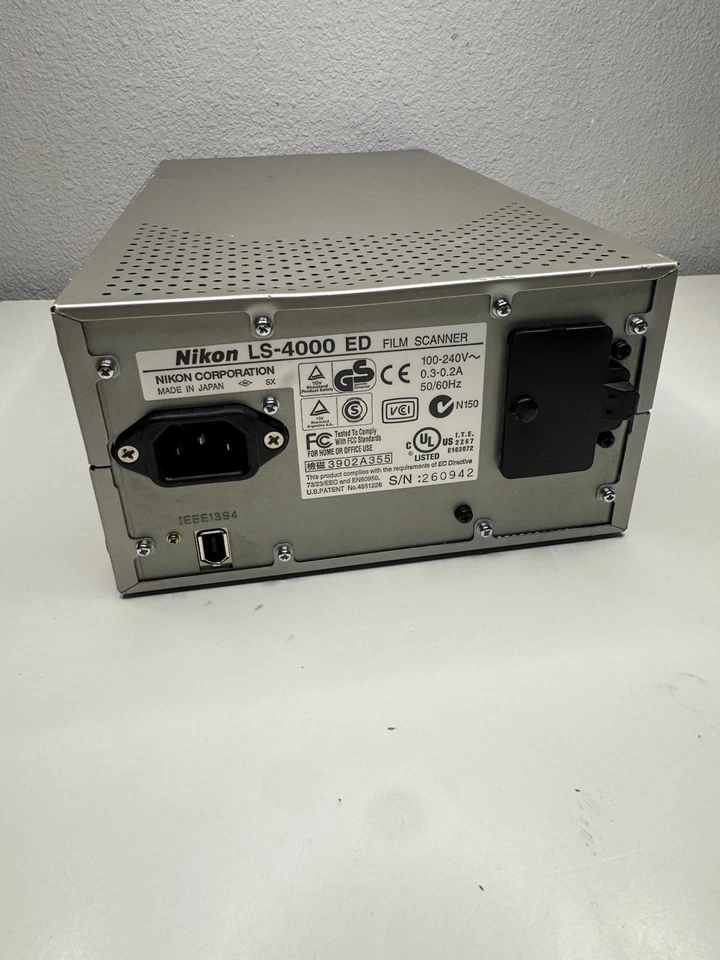 Nikon Super CoolScan LS-4000 ED w/ MA-20 Slide Mount Adapter - TURNS ON - Image 4 of 4