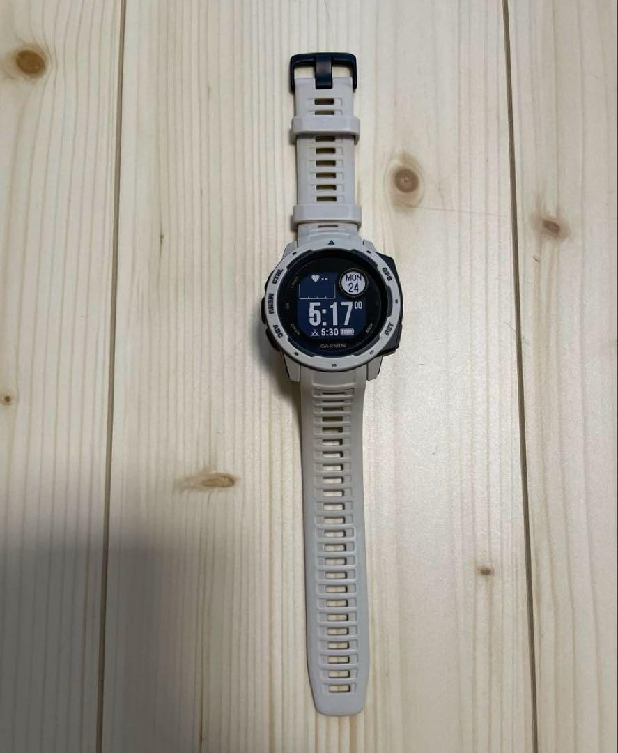 GARMIN Instinct Tundra Rugged Outdoor Smartwatch