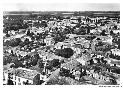 CT-BFP1-0070-17 - Im Flugzeug Über Villeneuve-La-Comtesse - Ansicht Allgemeine