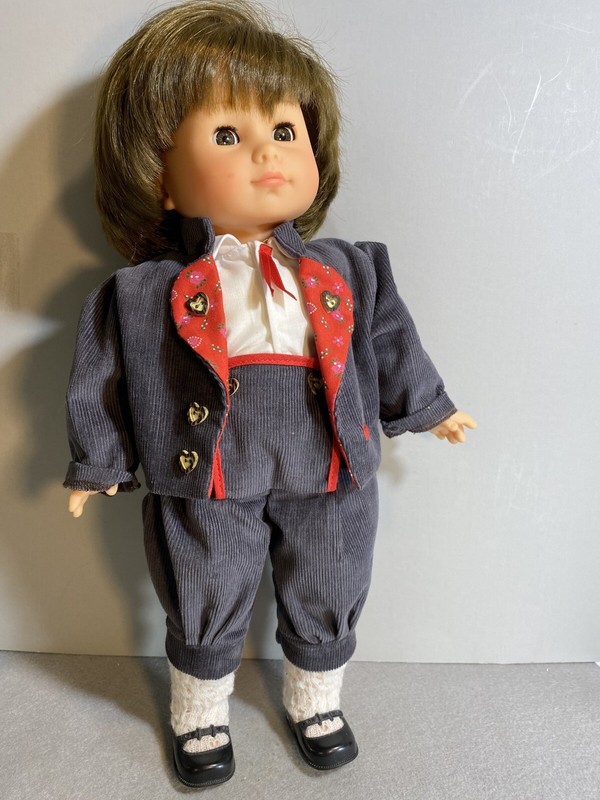 Gotz Puppe Doll 16'' Brown Hair,Eyes Vinyl Limbs,Head Cloth Body Signed/Numbered