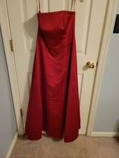 David's Bridal Bridesmaid Dress long Size 6 - Apple