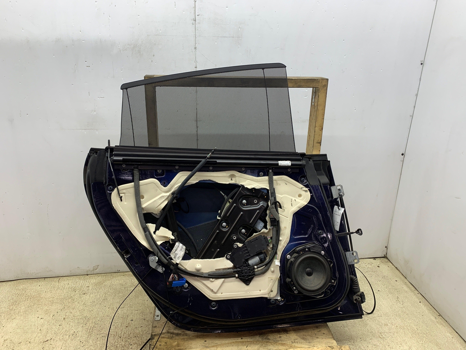 2014-2017 MASERATI QUATTROPORTE LEFT REAR PASSENGER SIDE DOOR | BLUE (M156)