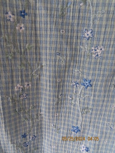 Koret Ladies ~ Size L ~ Blue White Gingham Plaid Button Up Embroidery Blouse - Picture 5 of 6