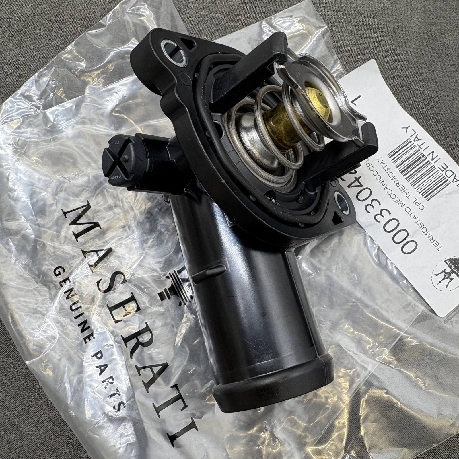 Thermostat 330424 323056 For Maserati Ghibli Levante Quattroporte,Gasoline Cars
