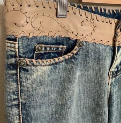 LADIES SZ 26 MY TRIBE JEANS W/ LEATHER TRIM AND POCKETS Rare Find!