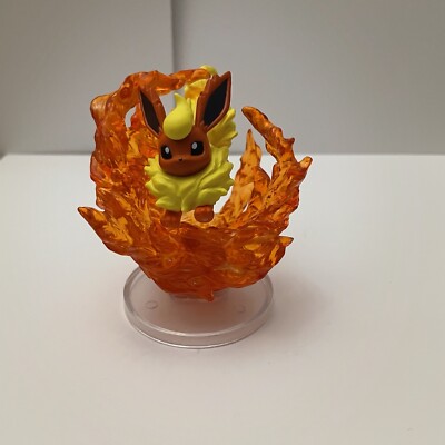 Figura Flareon Pokémon | Cuotas sin interés