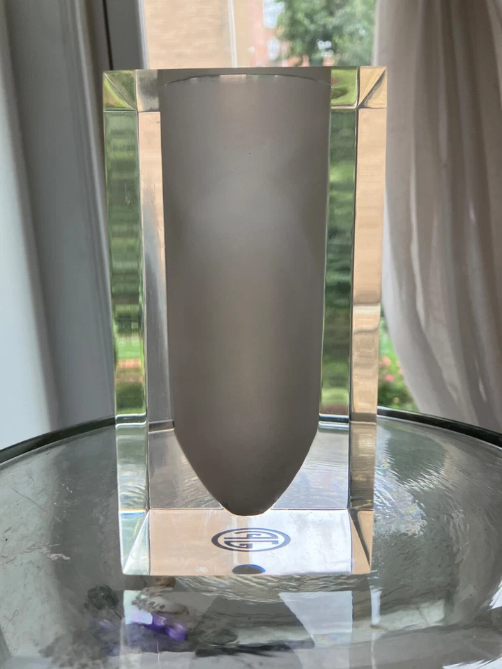 Jonathan Adler Acrylic Bel Air Scoop Vase in White - Image 4 of 4