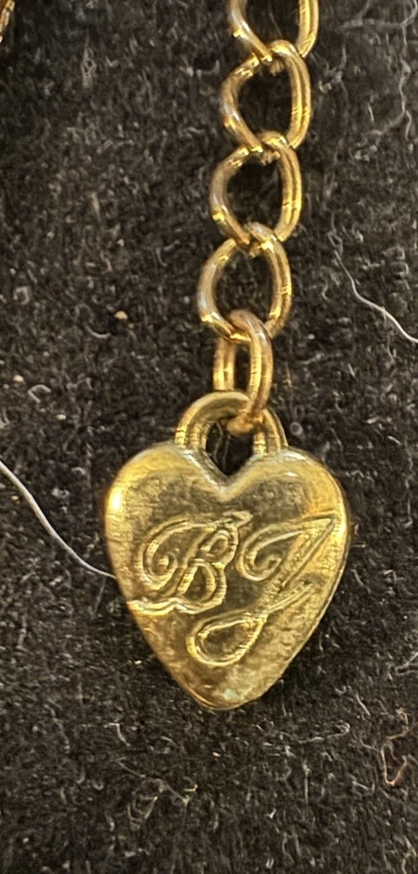 Betsy Johnson Gold Tone Starfish Pearl Seashell Necklace Pendant Signed EUC - Image 4 of 4