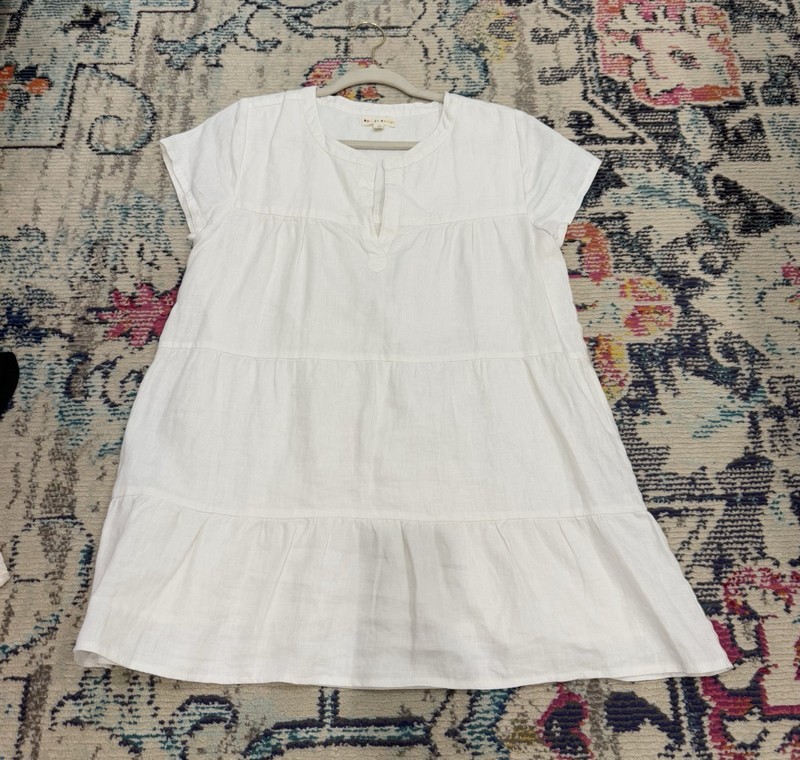 Roller Rabbit Women’s Pippa Linen White Tiered Short Sleeve Split Neck Dress Med