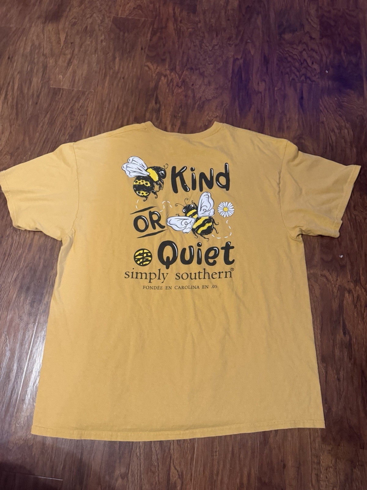 Simply Southern Collection Shirt Adult Large Yellow Short Sleeve Cotton Bees