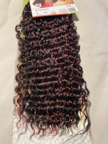 Forever Expression Weave synthetic hair extensions - Picture 7 of 18