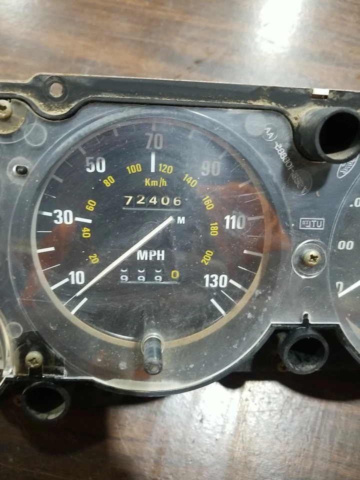 Ford/Mercury Capri 1975 cuadro de instrumentos calibre usado. 72EB-10K843 Foto 3 de 4