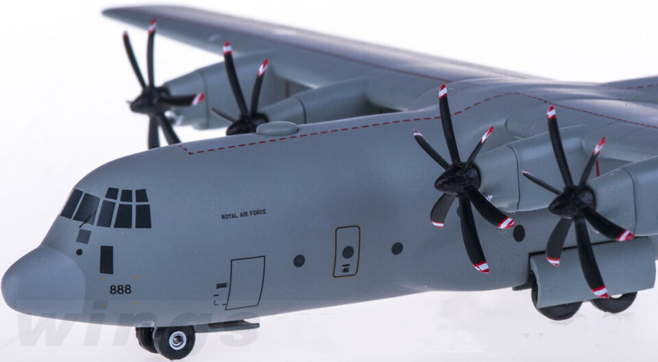 1:200 Hogan ROYAL AIR FORCE Lockheed C-130J Airfreighter