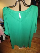 Women's Zenana Premium Green Soft Rolled Short Sleeve V Neck Top 3X EUC