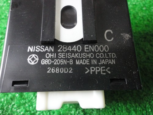 NISSAN ELGRAND TE52 Genuine Auto Closer Controller ECU Right 28440-EN000 RH - Picture 2 of 4
