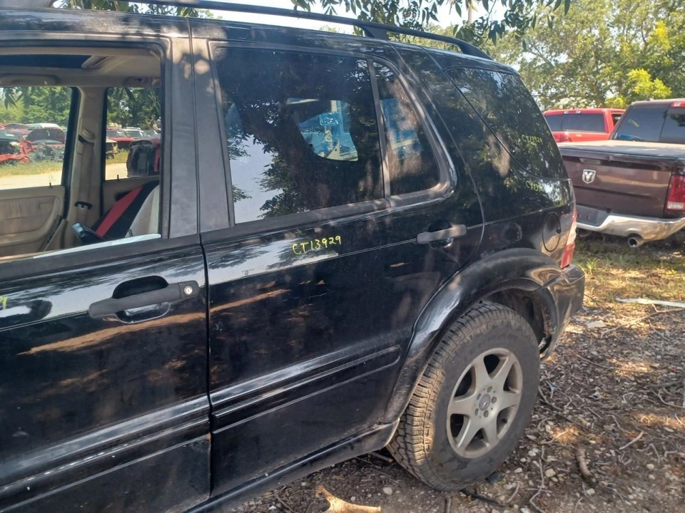 (LOCAL PICKUP ONLY) Driver Front Door 163 Type ML500 Fits 00-05 MERCEDES ML-CLAS Foto 4 de 4