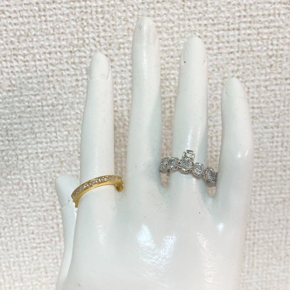 Anillo Vivienne Westwood combinación plata y oro como nuevo Foto 4 de 4