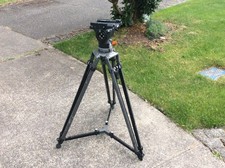 O CONNOR Tripod and Head