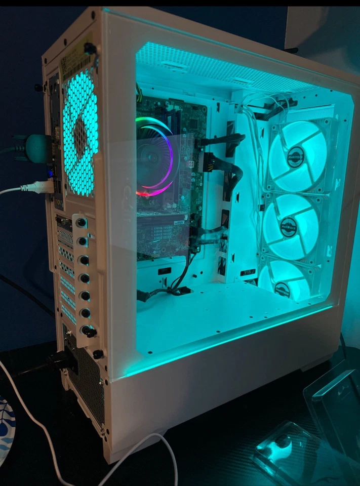 Computadora de escritorio para juegos RGB i7 16 GB 1 TB SDD GTX 1070 WIFI WIN10 Foto 2 de 4