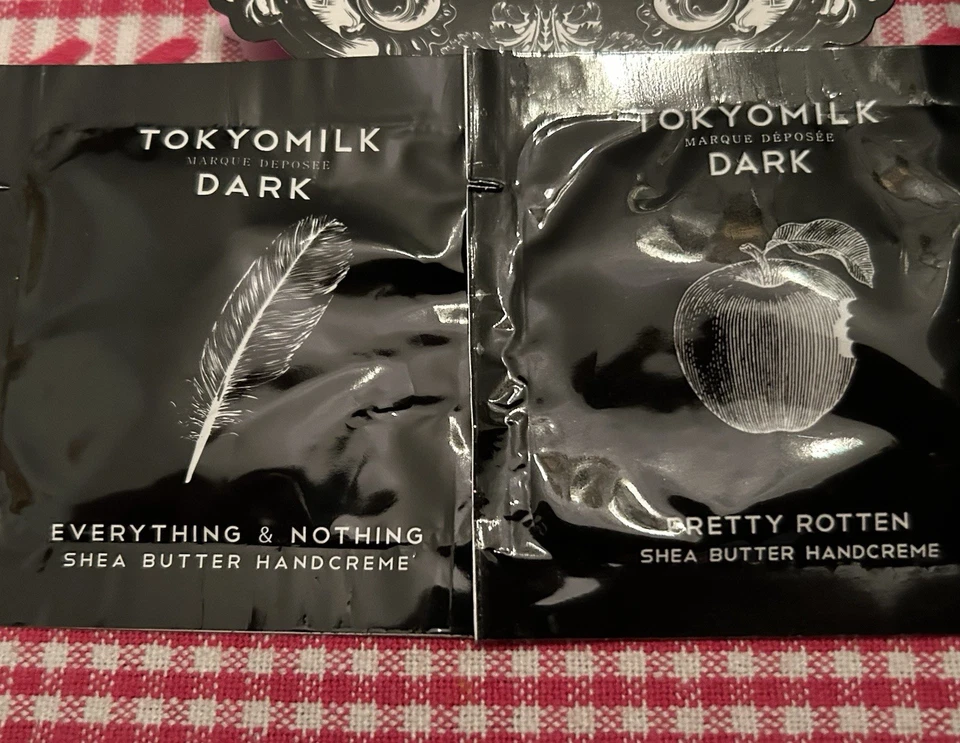 TokyoMilk Dark: ECLIPSE 99 47 ml, spray Tainted Love 1,5 ml, jabón, manteca de karité 7 piezas Foto 2 de 4