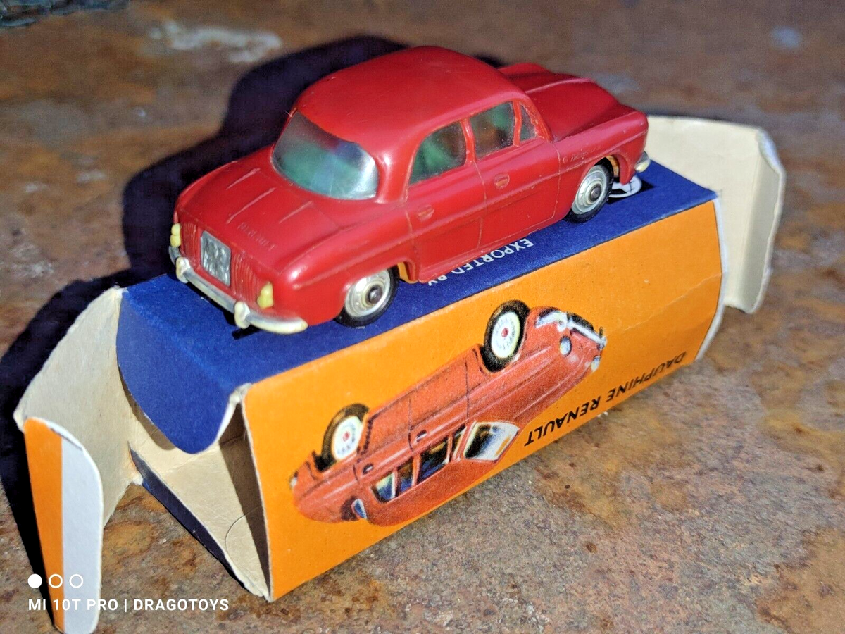 VINTAGE RENAULT DAUPHINE TOY CAR SOVIET USSR CCCP NOVOEXPORT 1/43