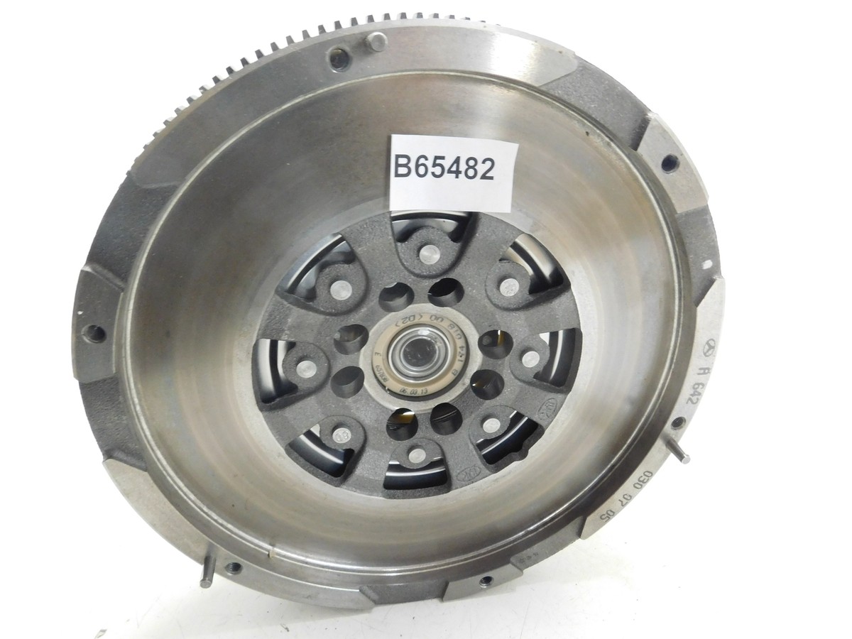 Dual Mass Flywheel Original for Mercedes OM642 A6420300705 Dual Mass Flywheel Original for Mercedes OM642 A6420300705