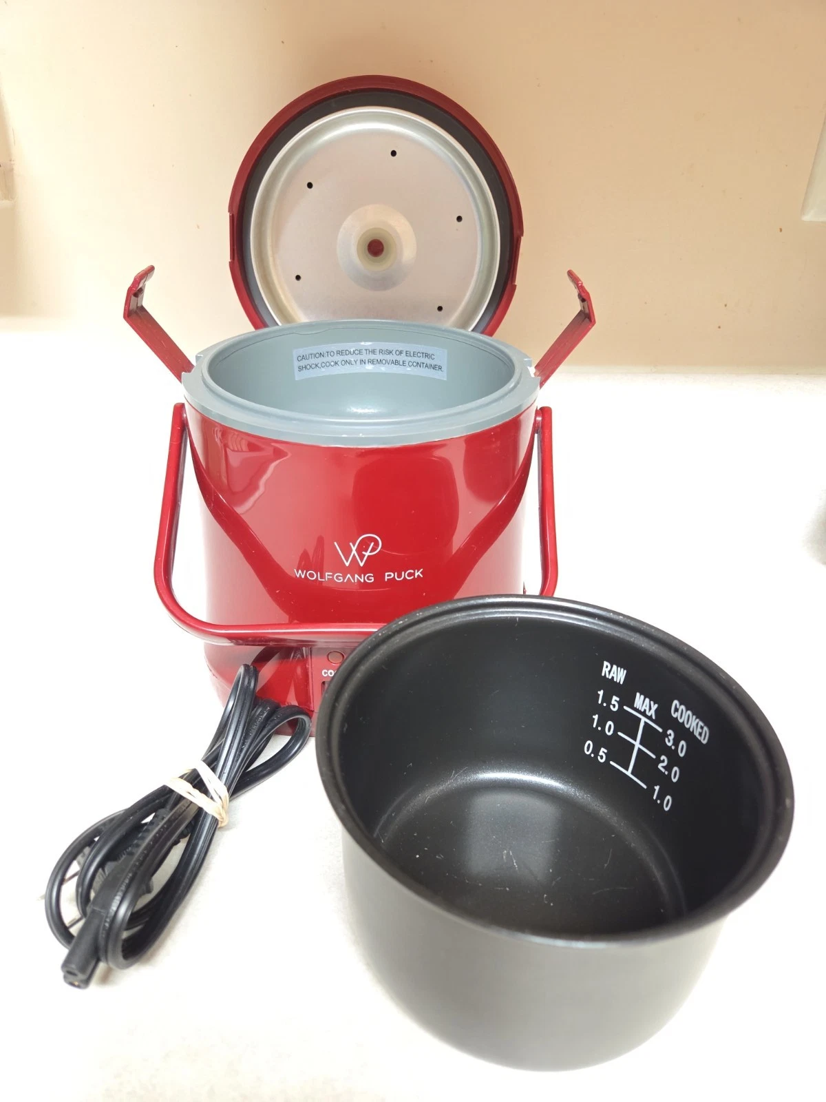 Wolfgang Puck Portable Mini Rice Cooker 1.5 cup Red With Cord BMRC0010 m9