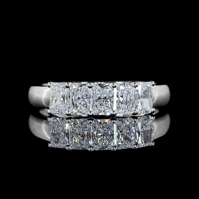 1,00 ctw Radiant Lab Grown Diamond Five Stone Wedding Band 14K White Gold VVS2 E