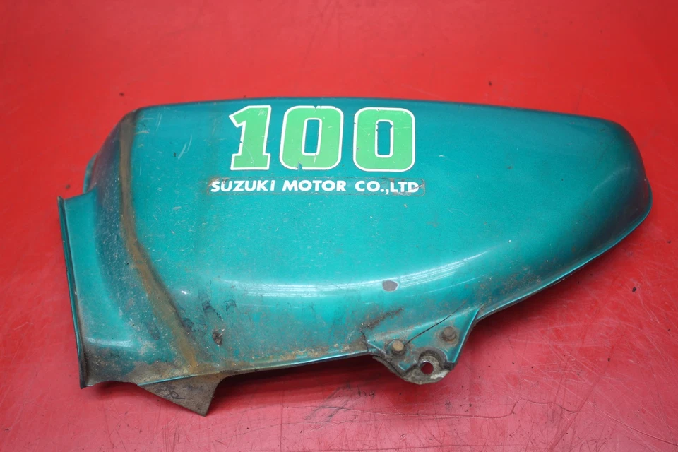 Suzuki TC100 1974 cubiertas del tanque de aceite izquierda derecha Foto 2 de 4