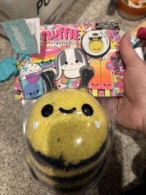 Fluffie Stuffiez Bee 3 Ways To Play! Pull It Reveal It Stuff It, Brand New, Seal