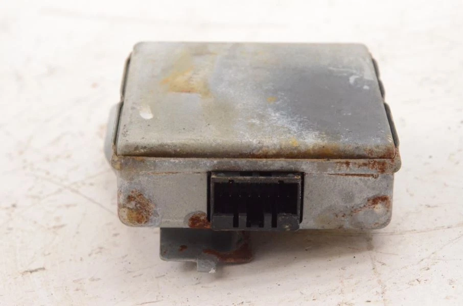 1984-1985 NISSAN 300ZX VG30 Z31 CRUISE CONTROL MODULE 18930 17P00 - Изображение 4 из 4