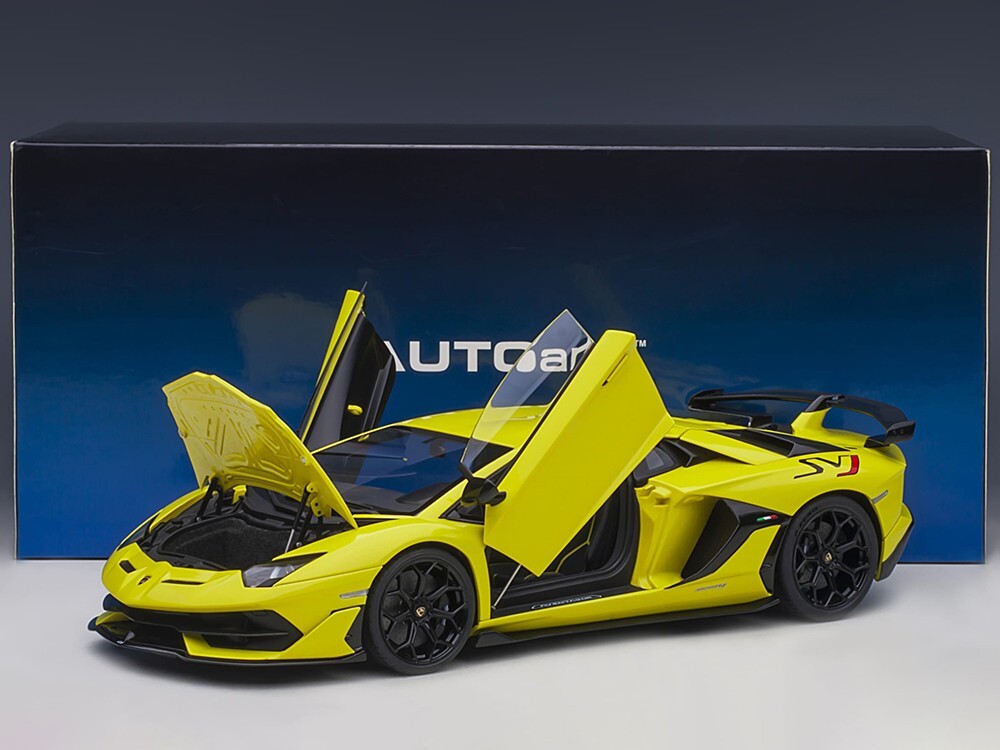 AUTOart ランボルギーニ・アヴェンタドールSVJ Amazon.com: AUTOart 74676 1/18 - Signature: Lamborghini