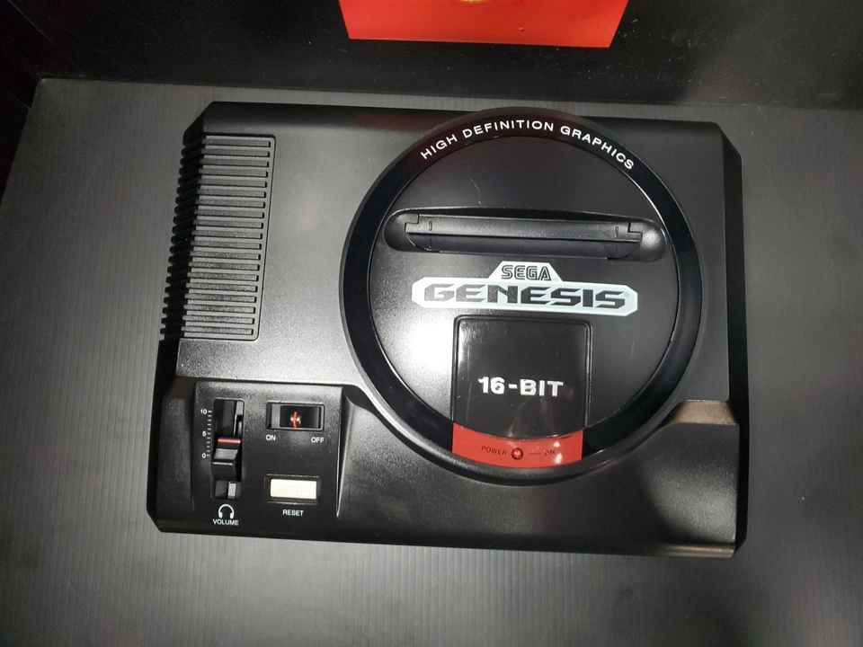 Consola Sega Genesis Modelo 1 MK-1601 NO TMSS Alta Definición - Limpia y Probada Foto 4 de 4