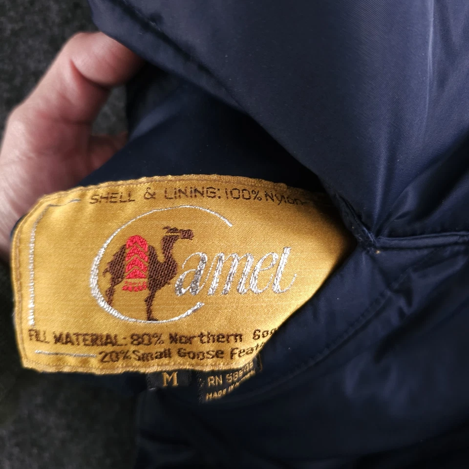 Vintage Camel Goose Down Vest Button Up Reversible Blue Tan 80s 90s Size Medium - Image 4 of 4