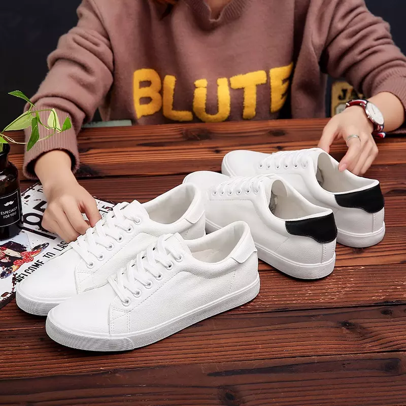 Spring/Summer 2023 Collection Sneakers White - Leather (70192SAD007390)